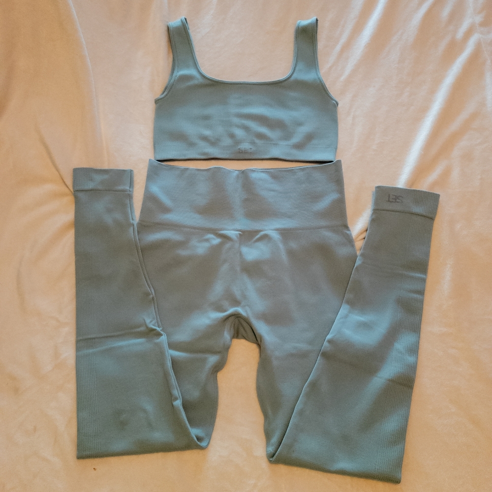SET ACTIVE Sculptflex Set in Gem